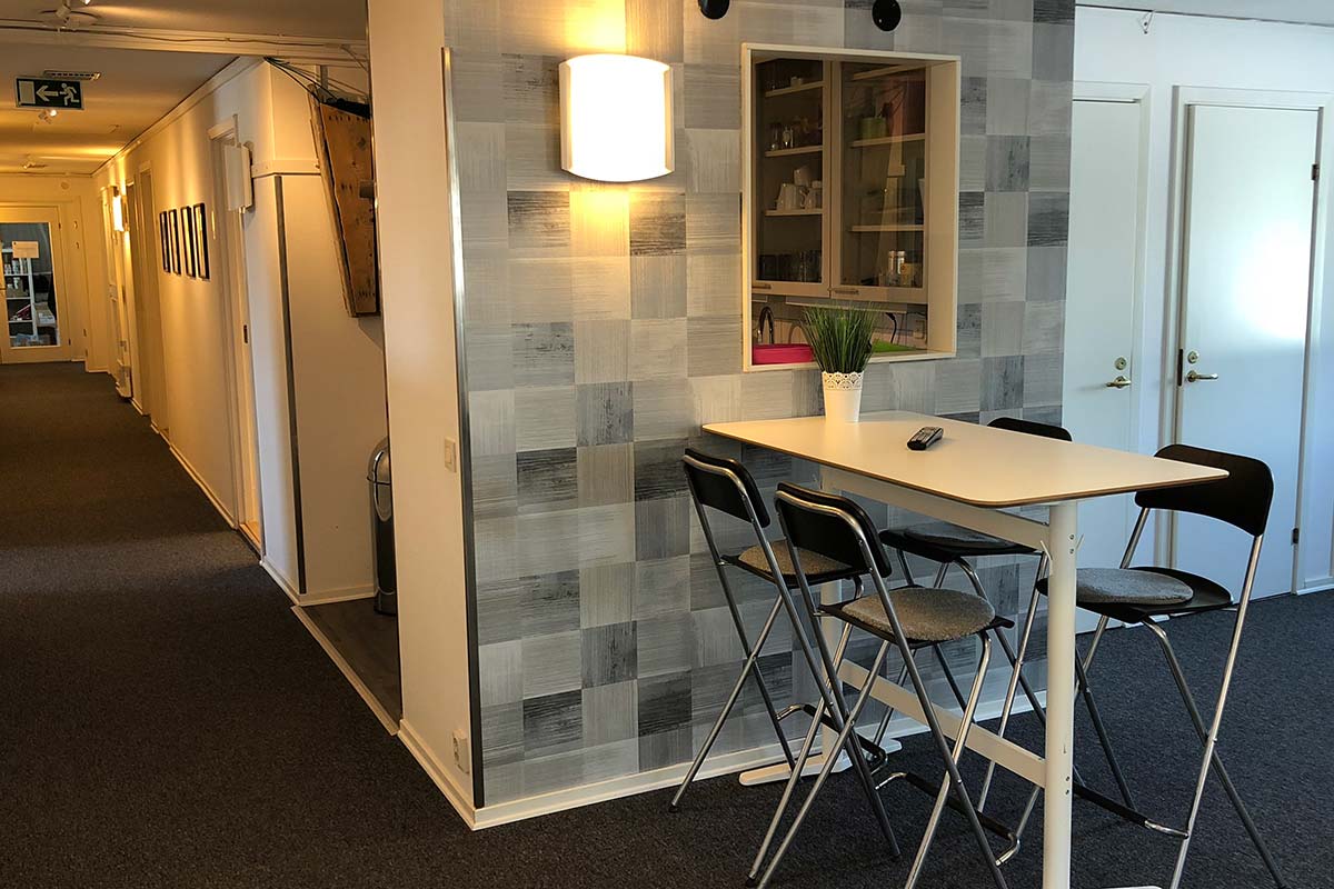 Gemensamt kök och fikarum på kontorshotellet Argongatan 3